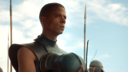 extant_GameOfThrones_3x04-KissedByFire_4689