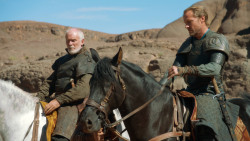 extant_GameOfThrones_3x04-KissedByFire_4797
