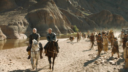 extant_GameOfThrones_3x04-KissedByFire_4805