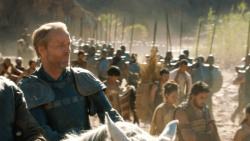 extant_GameOfThrones_3x04-KissedByFire_4815