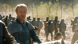 extant_GameOfThrones_3x04-KissedByFire_4819