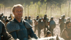 extant_GameOfThrones_3x04-KissedByFire_4820