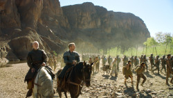 extant_GameOfThrones_3x04-KissedByFire_4830