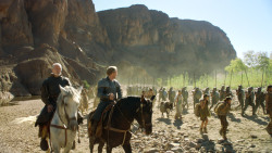 extant_GameOfThrones_3x04-KissedByFire_4831
