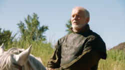 extant_GameOfThrones_3x04-KissedByFire_4838