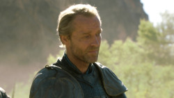 extant_GameOfThrones_3x04-KissedByFire_4860