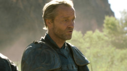 extant_GameOfThrones_3x04-KissedByFire_4861