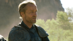extant_GameOfThrones_3x04-KissedByFire_4862