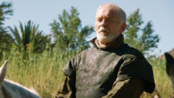 extant_GameOfThrones_3x04-KissedByFire_4865