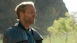 extant_GameOfThrones_3x04-KissedByFire_4869