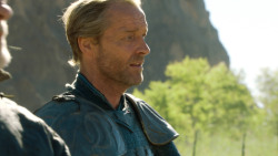 extant_GameOfThrones_3x04-KissedByFire_4879