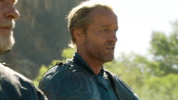 extant_GameOfThrones_3x04-KissedByFire_4882