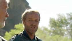 extant_GameOfThrones_3x04-KissedByFire_4884