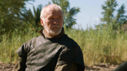 extant_GameOfThrones_3x04-KissedByFire_4908