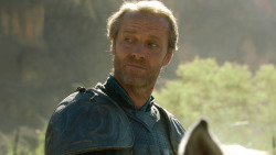 extant_GameOfThrones_3x04-KissedByFire_4922