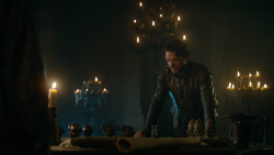 extant_GameOfThrones_3x04-KissedByFire_4972