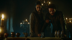 extant_GameOfThrones_3x04-KissedByFire_5049