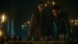 extant_GameOfThrones_3x04-KissedByFire_5053