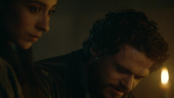 extant_GameOfThrones_3x04-KissedByFire_5065
