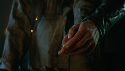 extant_GameOfThrones_3x04-KissedByFire_5073