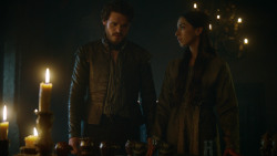 extant_GameOfThrones_3x04-KissedByFire_5095