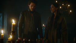extant_GameOfThrones_3x04-KissedByFire_5097