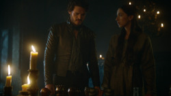 extant_GameOfThrones_3x04-KissedByFire_5103
