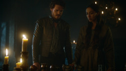 extant_GameOfThrones_3x04-KissedByFire_5106