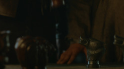extant_GameOfThrones_3x04-KissedByFire_5122