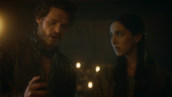 extant_GameOfThrones_3x04-KissedByFire_5129
