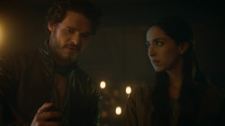 extant_GameOfThrones_3x04-KissedByFire_5130