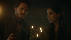 extant_GameOfThrones_3x04-KissedByFire_5133