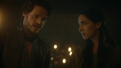extant_GameOfThrones_3x04-KissedByFire_5138