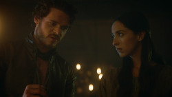 extant_GameOfThrones_3x04-KissedByFire_5140