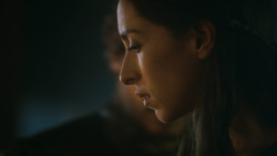 extant_GameOfThrones_3x04-KissedByFire_5145