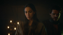 extant_GameOfThrones_3x04-KissedByFire_5147