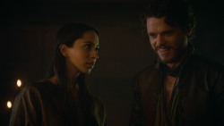 extant_GameOfThrones_3x04-KissedByFire_5156