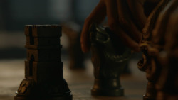 extant_GameOfThrones_3x04-KissedByFire_5174