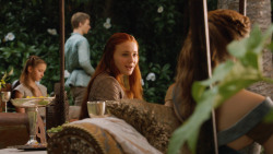 extant_GameOfThrones_3x04-KissedByFire_5191