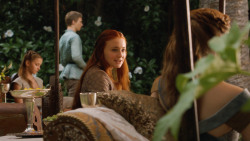 extant_GameOfThrones_3x04-KissedByFire_5192
