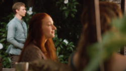 extant_GameOfThrones_3x04-KissedByFire_5224