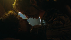 extant_GameOfThrones_3x04-KissedByFire_5273