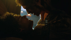 extant_GameOfThrones_3x04-KissedByFire_5277