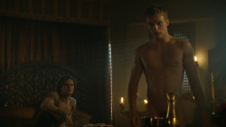 extant_GameOfThrones_3x04-KissedByFire_5296