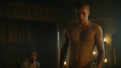 extant_GameOfThrones_3x04-KissedByFire_5297