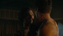 extant_GameOfThrones_3x04-KissedByFire_5317