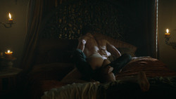 extant_GameOfThrones_3x04-KissedByFire_5329
