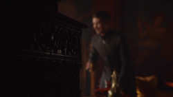 extant_GameOfThrones_3x04-KissedByFire_5333