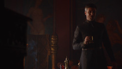 extant_GameOfThrones_3x04-KissedByFire_5336