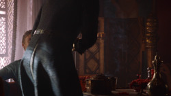 extant_GameOfThrones_3x04-KissedByFire_5342
